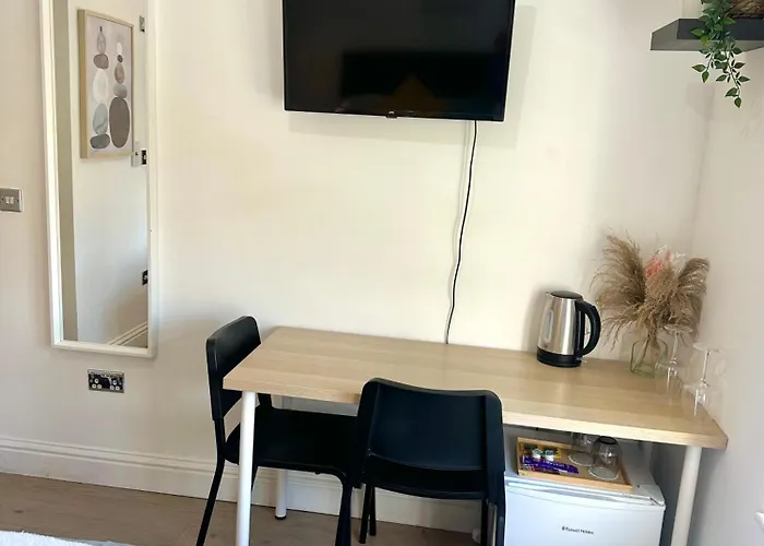 Cosy En-Suite Room In Stratford